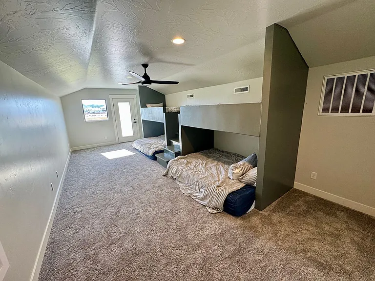 3134 E Blue Heron Dr — Photo 32