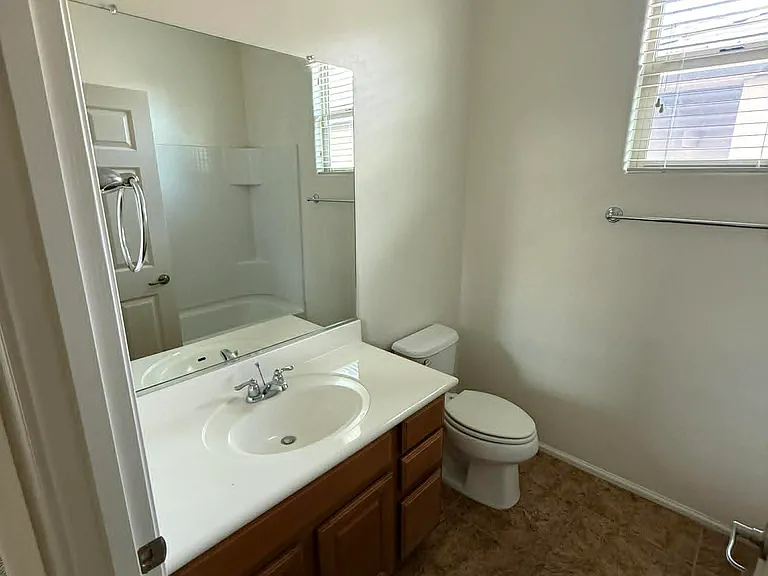 10450 S Cutting Horse Dr — Photo 24