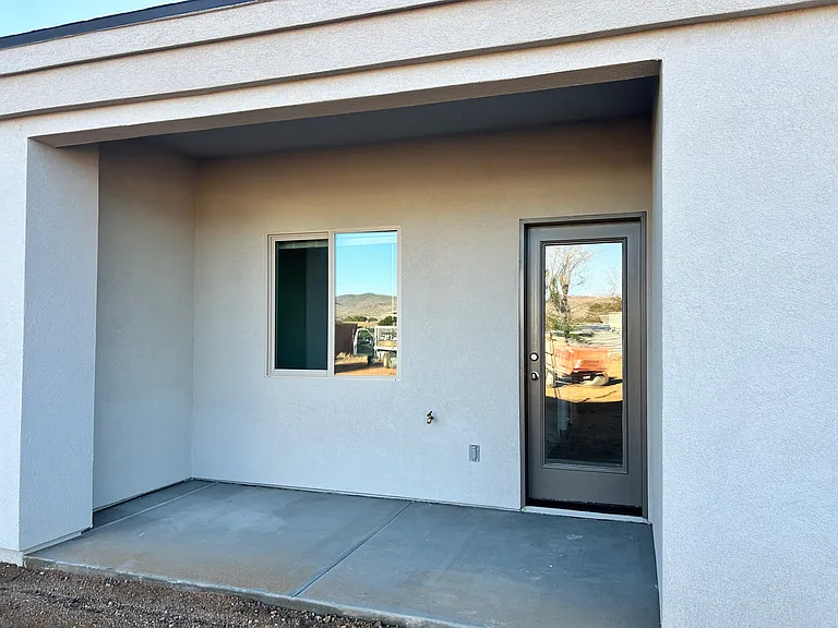 4065 N Arizona St — Photo 3
