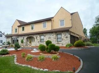 44 Summer Pl, Huntingdon Valley, PA 19006