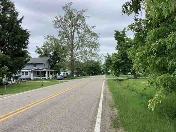 Exterior Neighborhood (street photo)