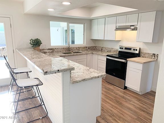 2nd image of 1905 S Las Palmas Cir