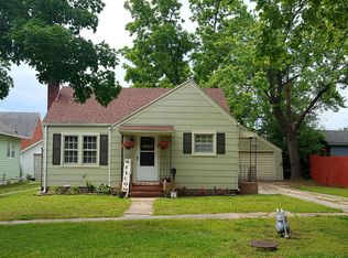 813 Carolina St, Neodesha, KS 66757