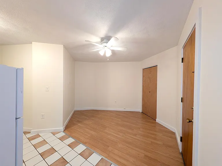 3 Holland St #4 — Photo 10