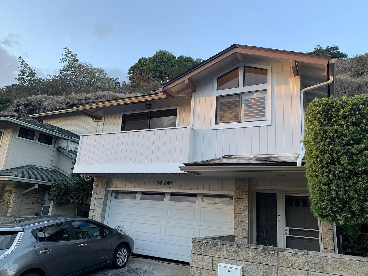 Building Photo - 99-844 Holoai St