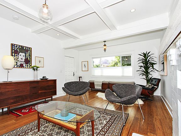 4th image of 5656 Aldama St