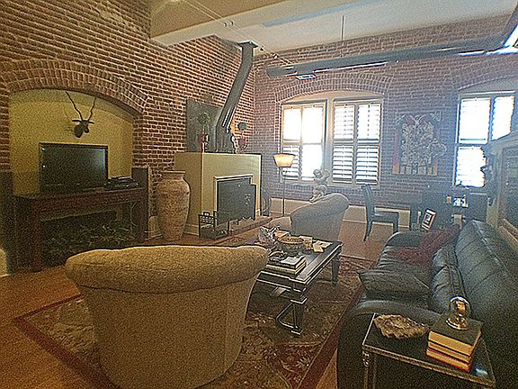 5th image of 262 Wagner Pl Ste 203