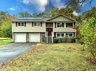 14 Loren Circle, Windsor, CT 06095