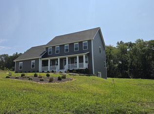 26 Farm View Dr, Norwich, CT 06360