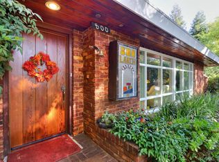 800 Larch Ln, Sacramento, CA 95864