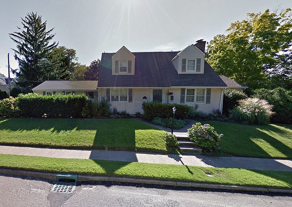 1st image of 1213 Beachview Dr