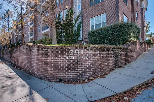 1st image of 7028 Poplar Creek Trce