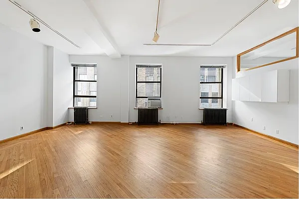 Sold by Douglas Elliman | media 20
