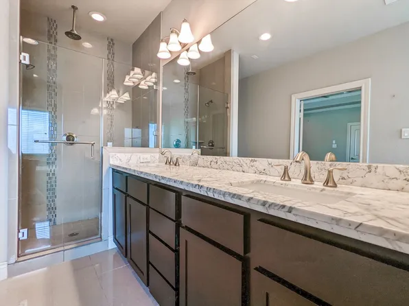 5323 Kiam St, Houston, TX 77007