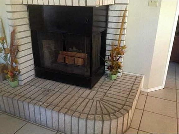 5th image of 858 Orwell Way