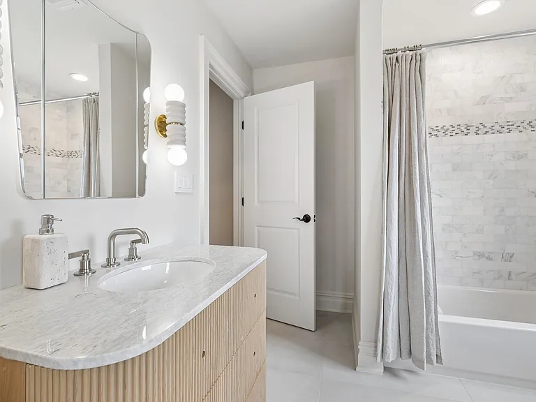 22 Summer Dr — Photo 22