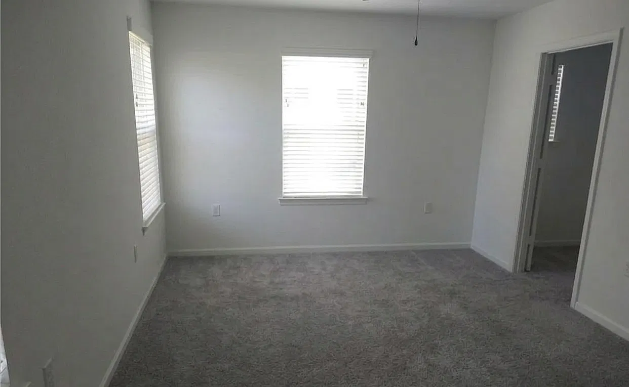 3 bed, 1314 sqft, $2,800 — Photo 3