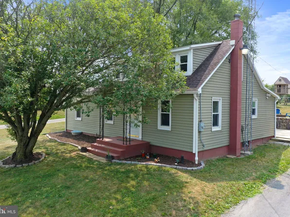 3758 Coseytown Rd, Greencastle, PA 17225