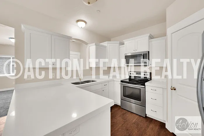 1823 N Crest Rd #1823 — Photo 9