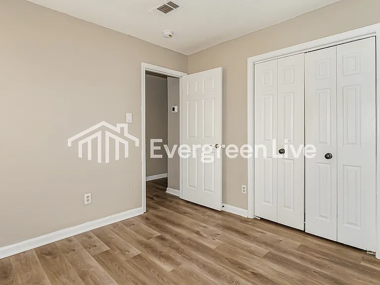 8402 Honey Dr — Photo 11