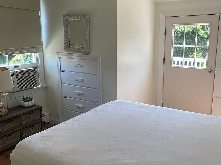 15 Baltimore Ave — Photo 2