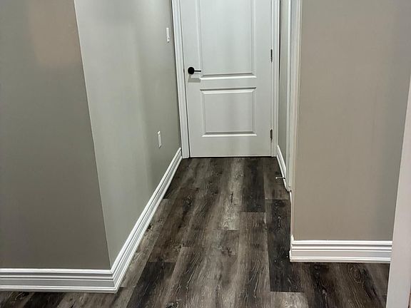 4th image of 36 Fallview Cir
