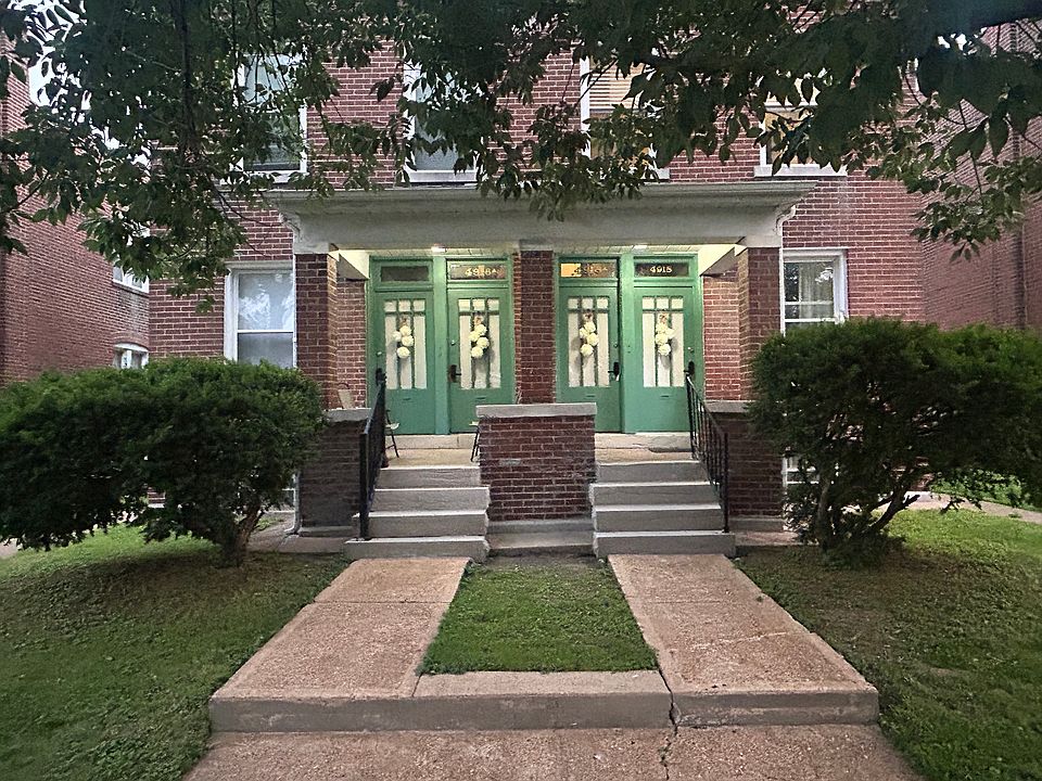 Front of 4-Family Apartment building