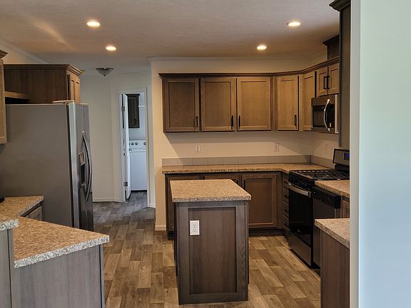 2nd image of 1133 Yeomans St #218