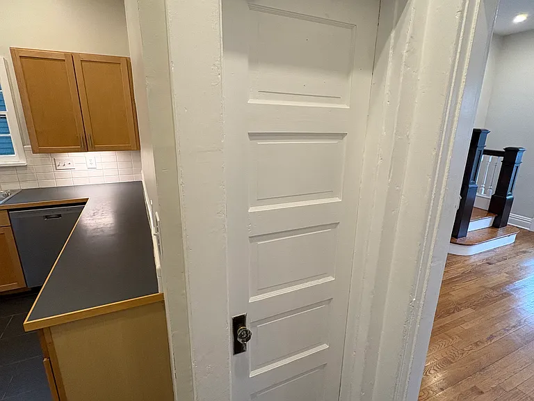 2718 North Ave — Photo 23