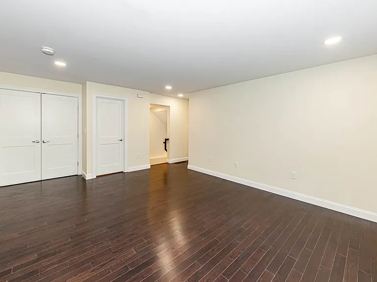 28 Albion St #1A — Photo 15
