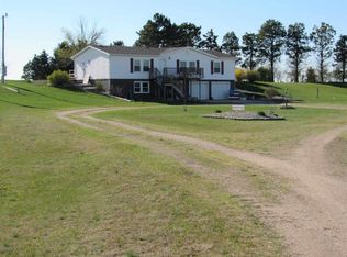 32621 197th St, Columbus, NE 68601