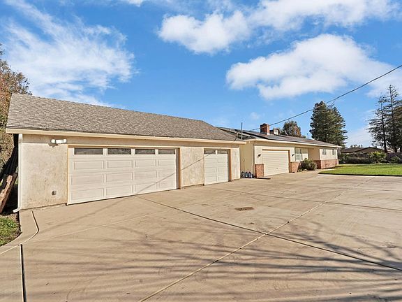 3rd image of 13393 E Jahant Rd