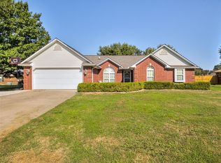 408 Checotah Dr, Checotah, OK 74426