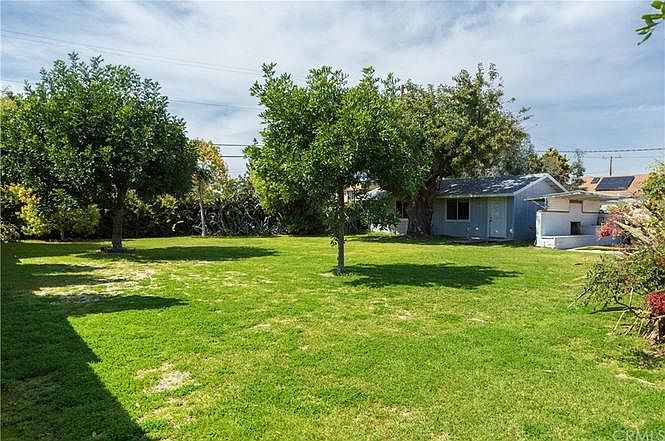 1st image of 12651 Fletcher Dr