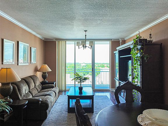 4th image of 2665 SW 37th Ave APT 1112
