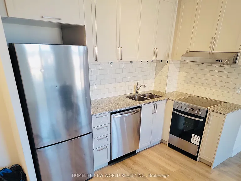 268 Buchanan Dr #629W — Photo 3