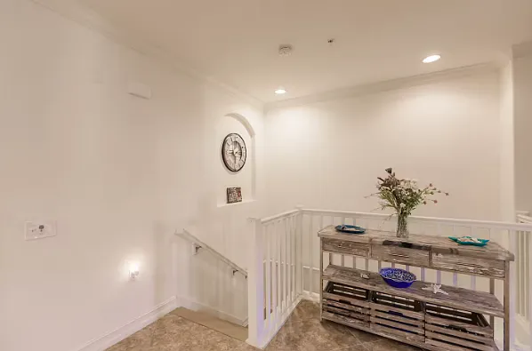 9130 Chula Vista St