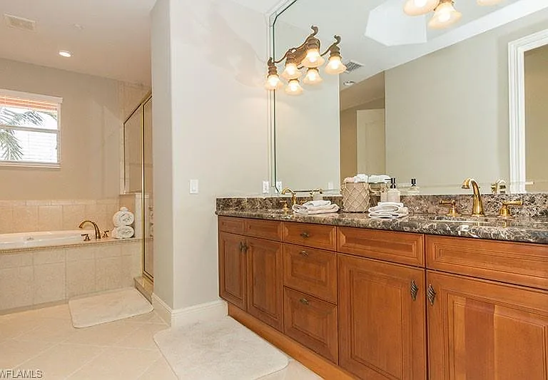 538 Avellino Isles Cir #9201 — Photo 15