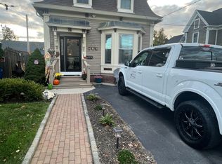 5 Birch St, Derry, NH 03038