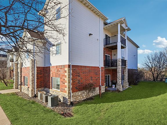 3rd image of 6255 Beechtree Dr Unit 3107