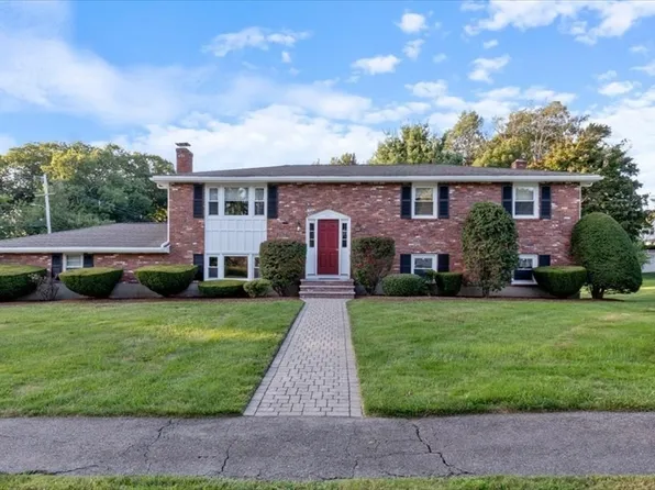 25 Delaware Ave, Danvers, MA 01923
