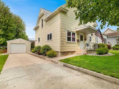 323 CLEVELAND STREET, BRILLION, WI, 54110