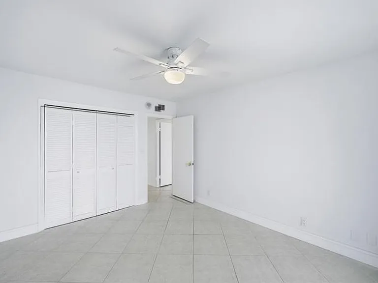 800 SE 20th Ave #901 — Photo 11