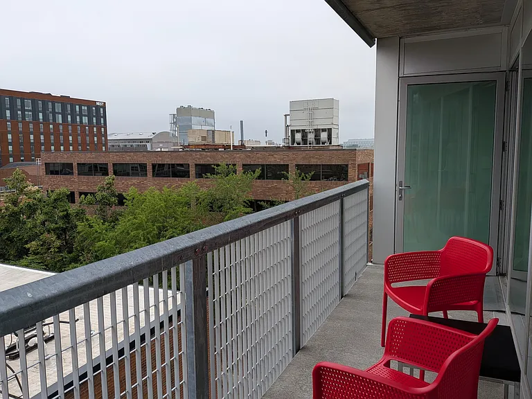 201 E Washington St — Photo 13