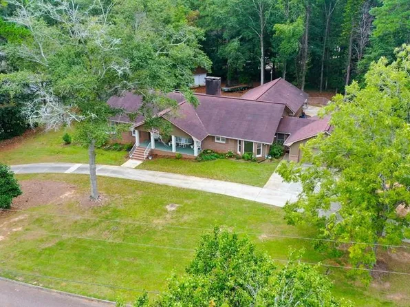 313 White Oak Bnd, Ozark, AL 36360