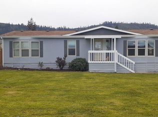 631 SE Carroll St, Winston, OR 97496