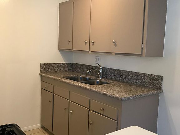 5th image of 12611 Flower St APT 2