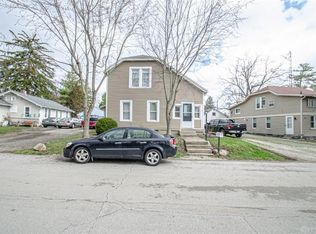 77 Dresden Dr, Englewood, OH 45322