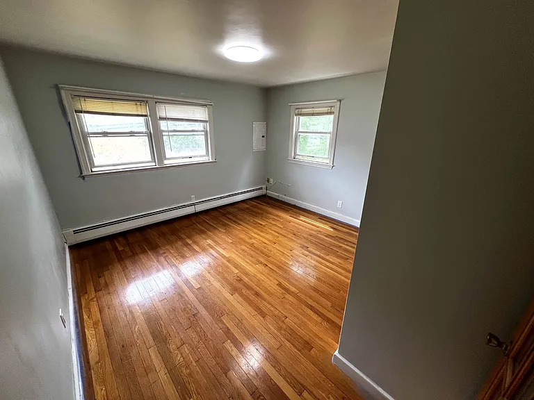 Entrance view of the first bedroom