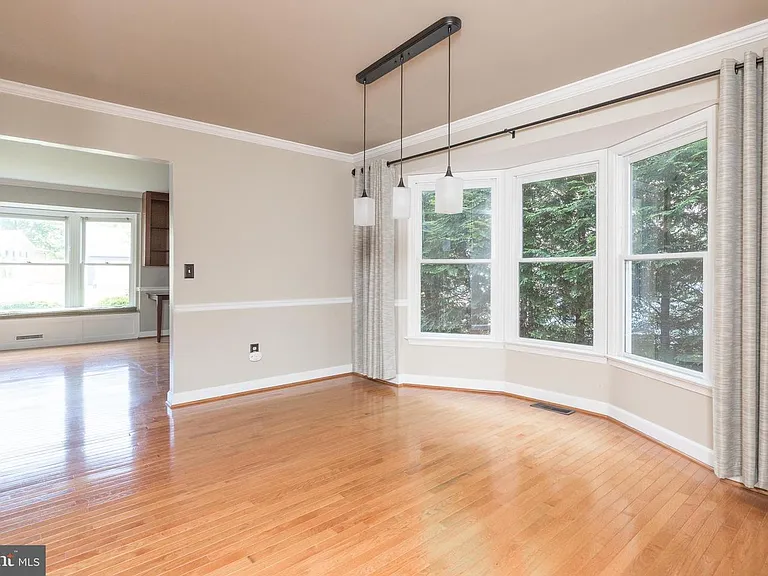 1950 Kathy Ct — Photo 7